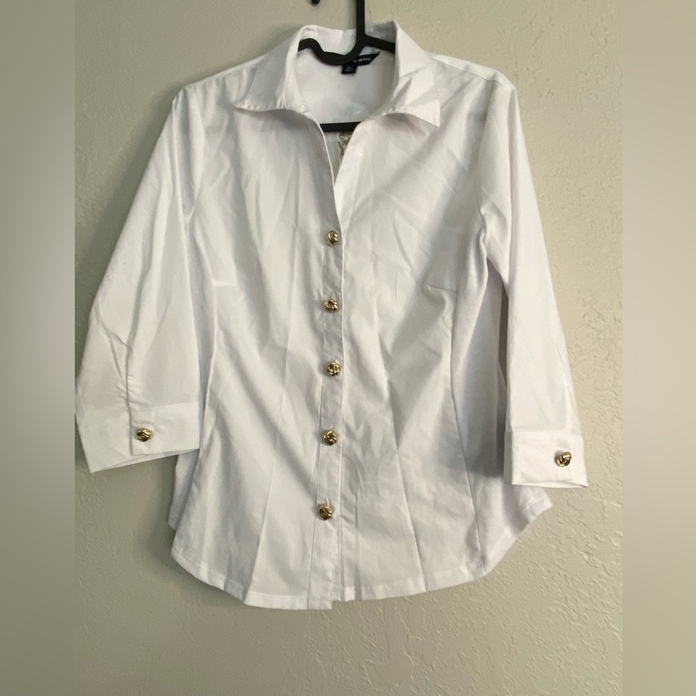 ZAC & Rachel Petite PS White 3/4 Sleeve Gold Accent Button Down Shirt